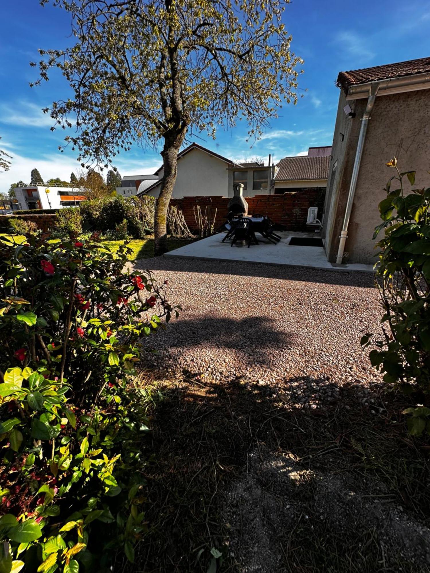 Maison Coeur De Ville Montchanin Extérieur photo