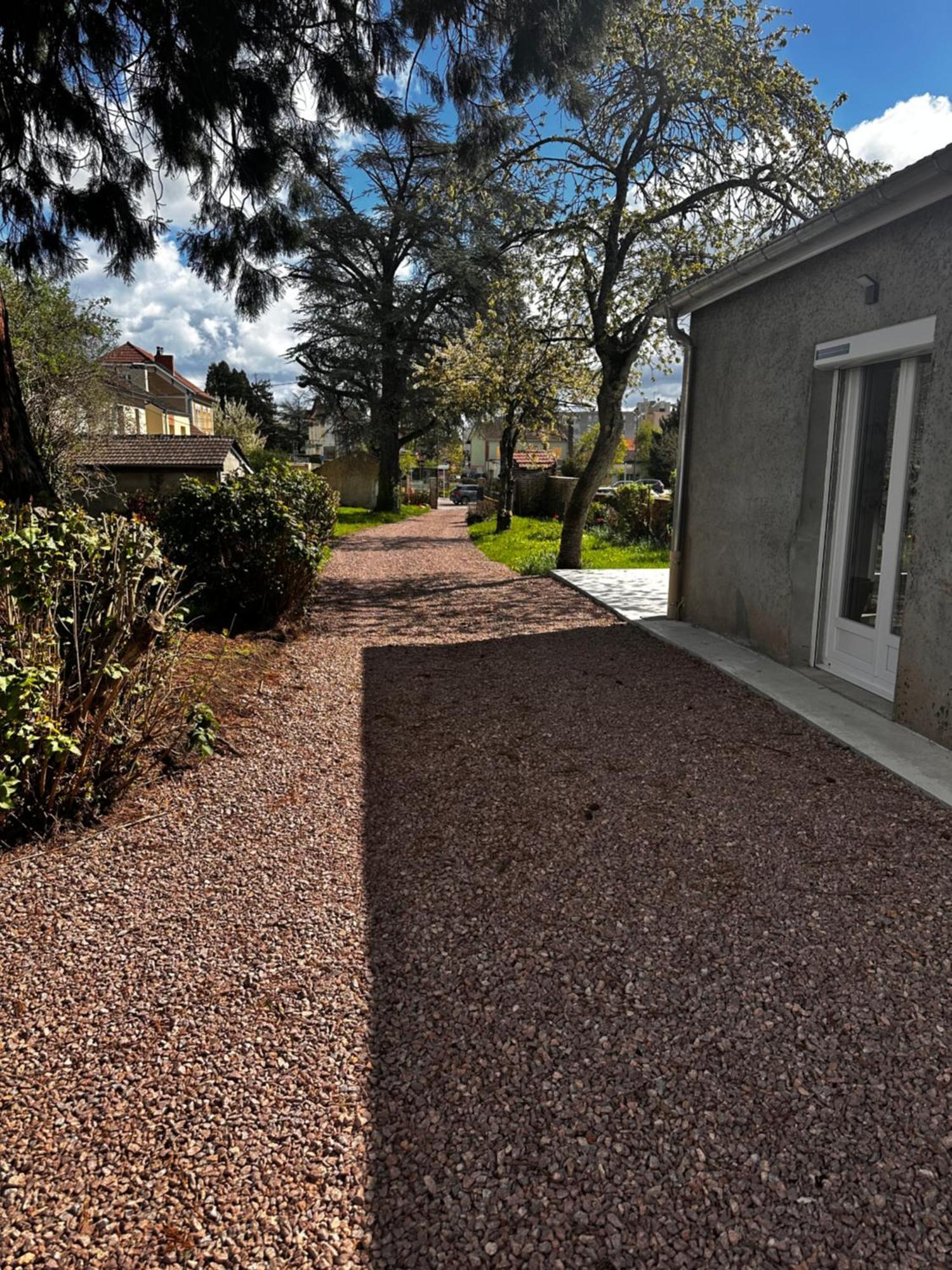Maison Coeur De Ville Montchanin Extérieur photo